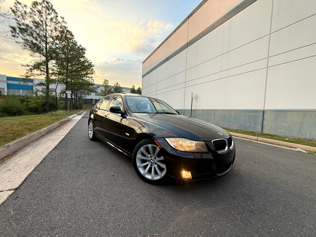 BMW 3 Series 4dr Sdn 328i RWD South Africa 2011 BMW 3 Series 4dr Sdn 328i RWD South Africa 2011