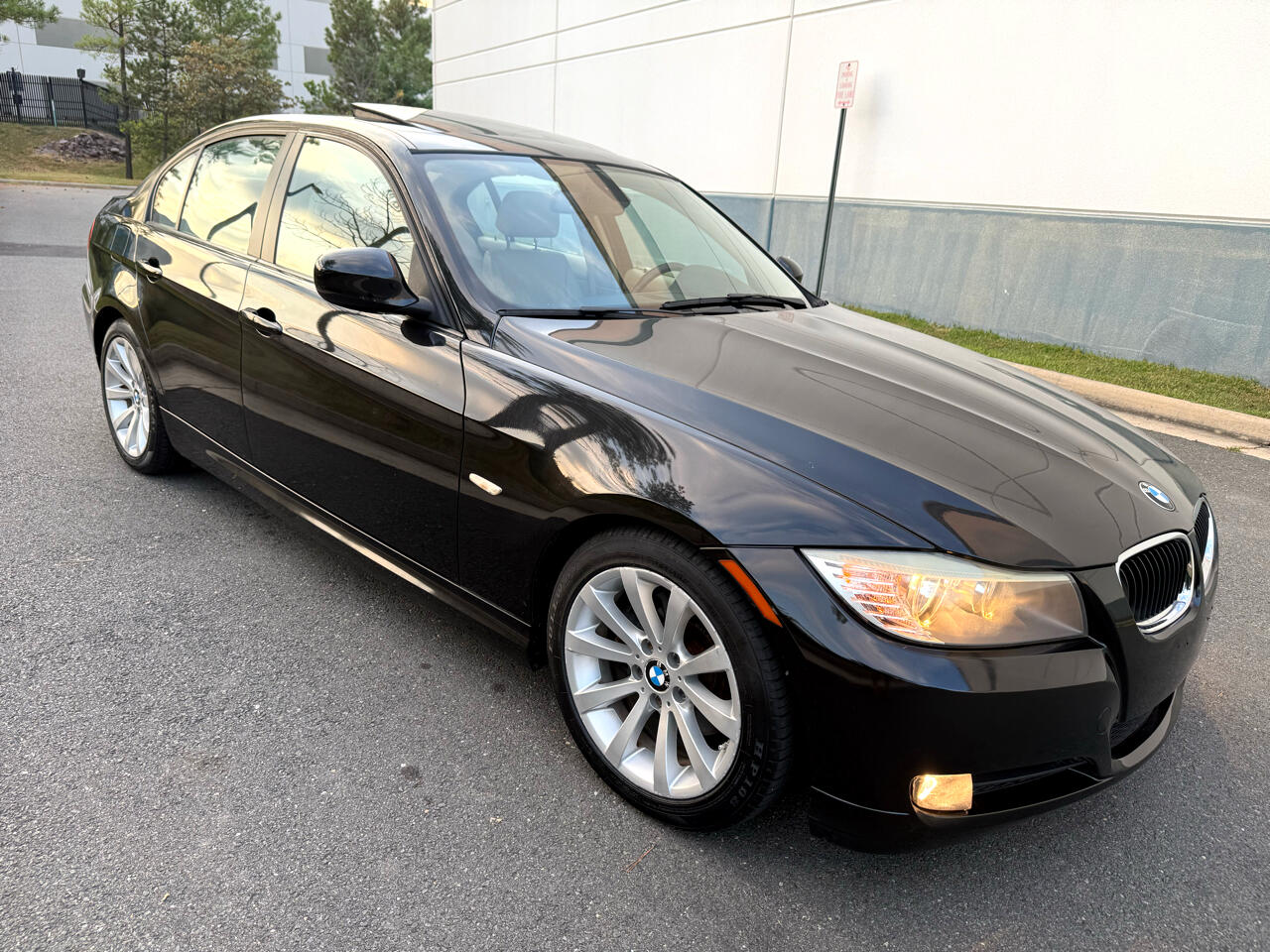 BMW 3 Series 4dr Sdn 328i RWD South Africa 2011 BMW 3 Series 4dr Sdn 328i RWD South Africa 2011