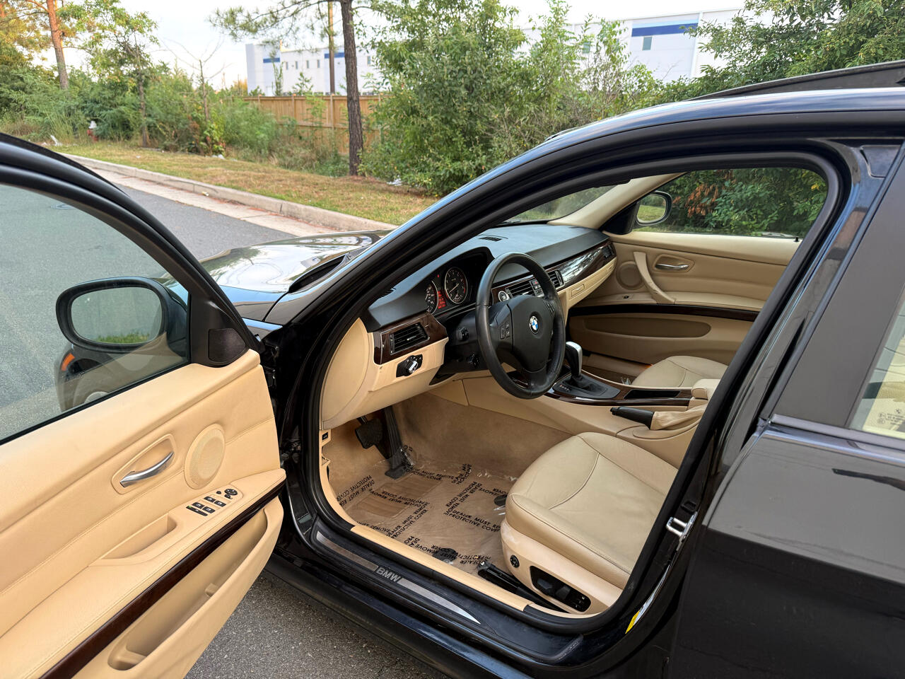 BMW 3 Series 4dr Sdn 328i RWD South Africa 2011 BMW 3 Series 4dr Sdn 328i RWD South Africa 2011