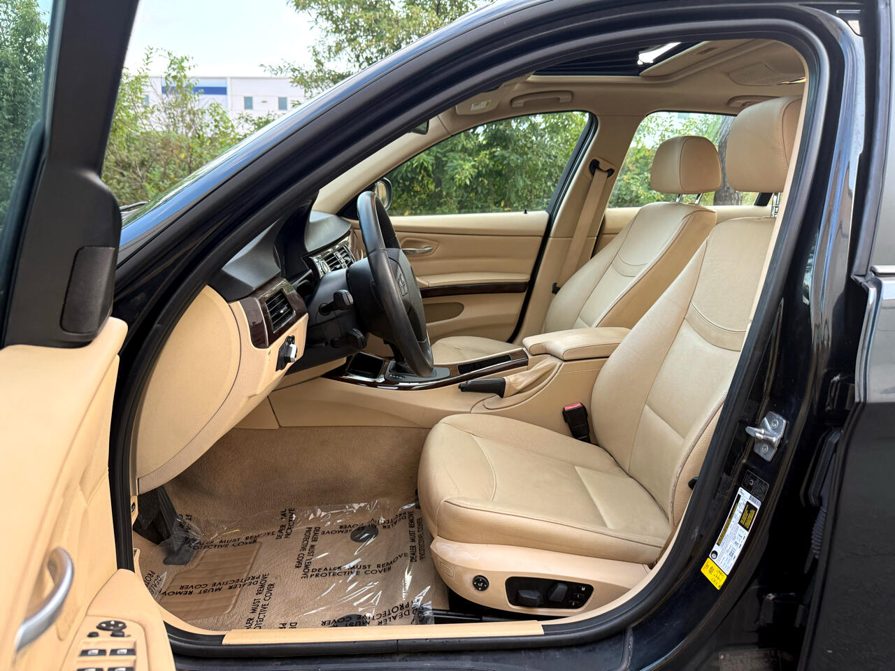 BMW 3 Series 4dr Sdn 328i RWD South Africa 2011 BMW 3 Series 4dr Sdn 328i RWD South Africa 2011