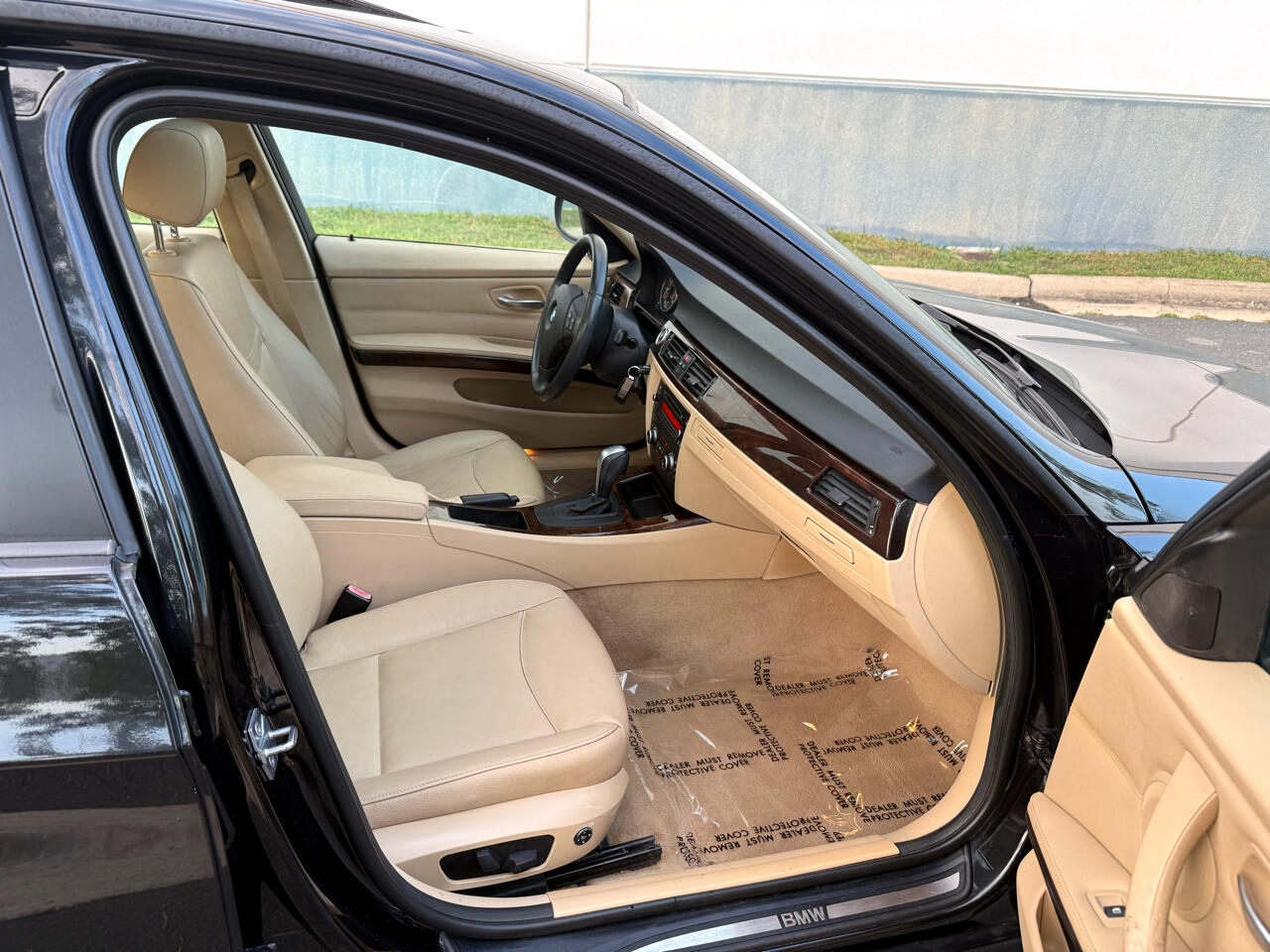 BMW 3 Series 4dr Sdn 328i RWD South Africa 2011 BMW 3 Series 4dr Sdn 328i RWD South Africa 2011