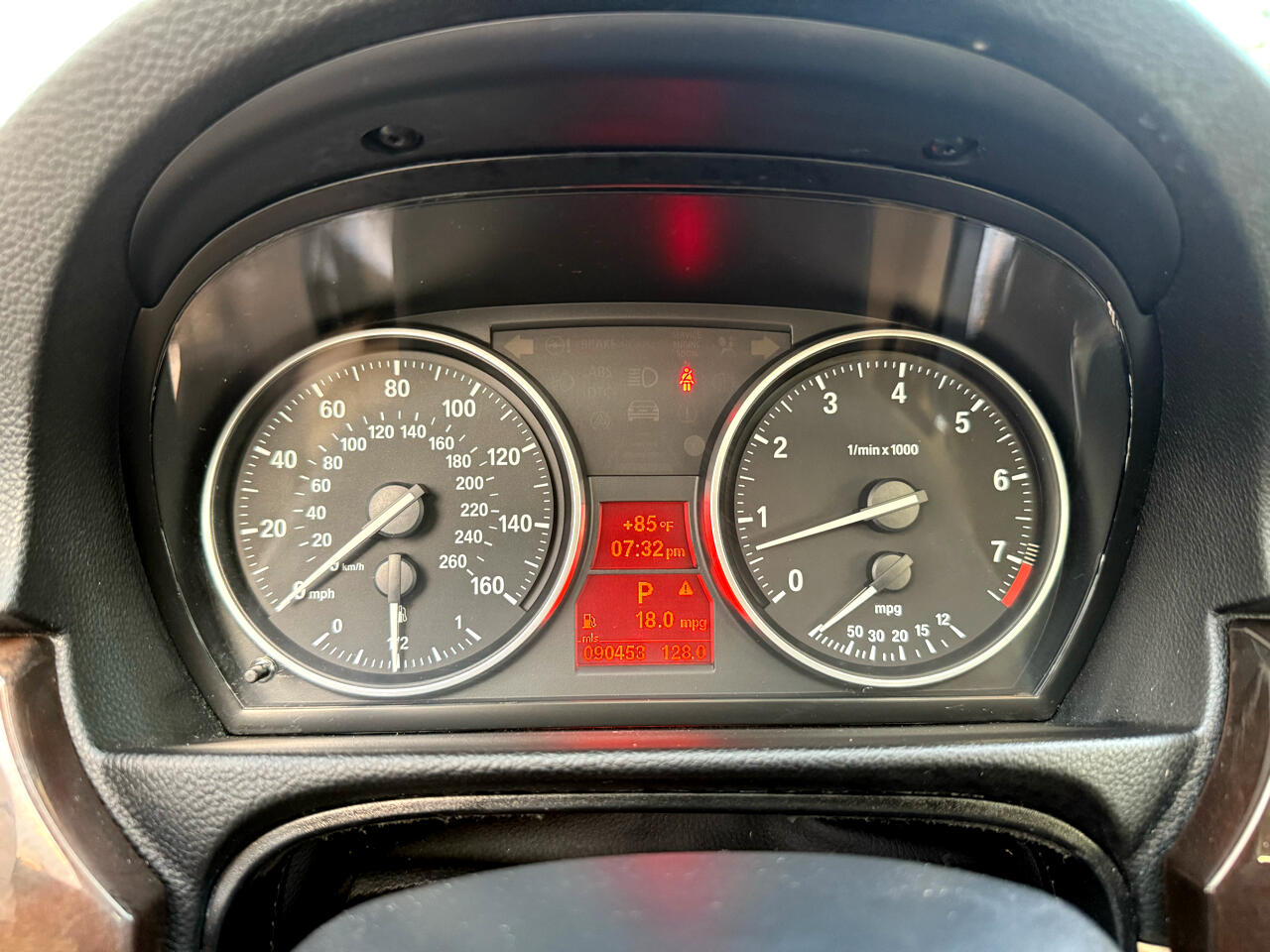 BMW 3 Series 4dr Sdn 328i RWD South Africa 2011 BMW 3 Series 4dr Sdn 328i RWD South Africa 2011