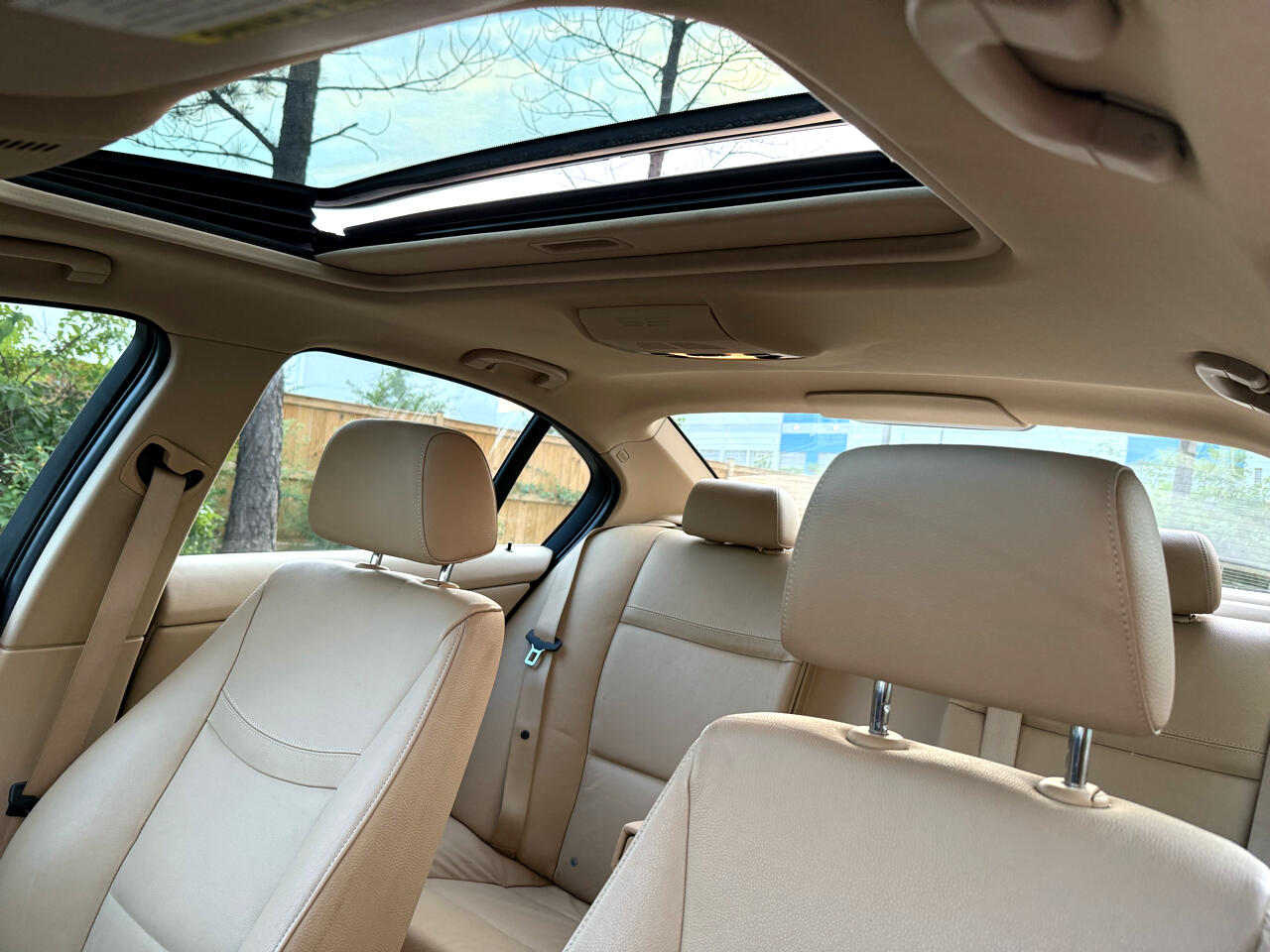 BMW 3 Series 4dr Sdn 328i RWD South Africa 2011 BMW 3 Series 4dr Sdn 328i RWD South Africa 2011