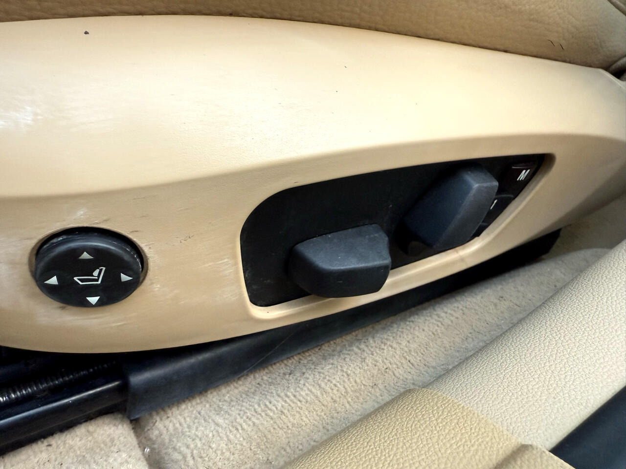 BMW 3 Series 4dr Sdn 328i RWD South Africa 2011 BMW 3 Series 4dr Sdn 328i RWD South Africa 2011