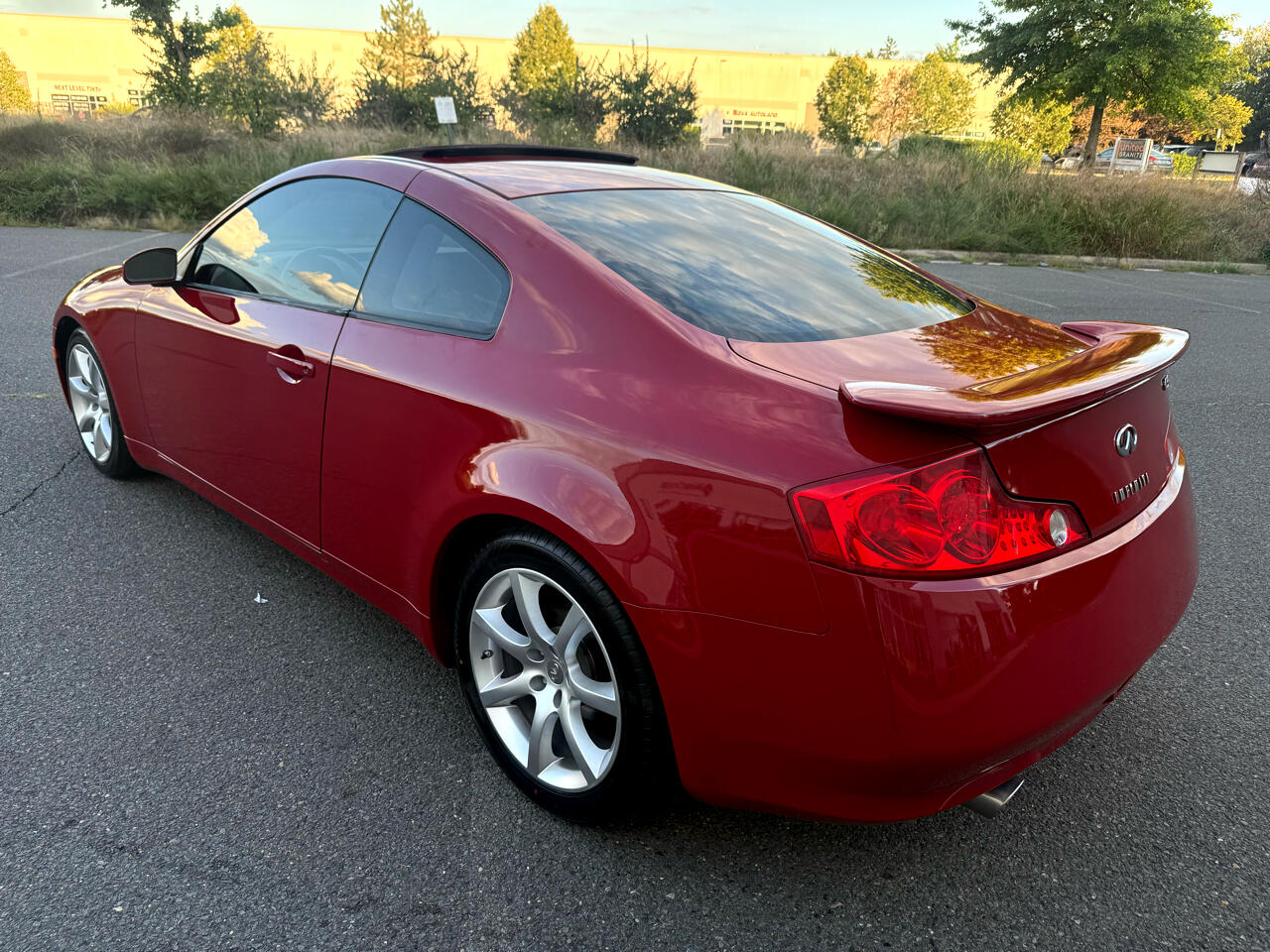 2004 Infiniti G35 Coupe photo 3