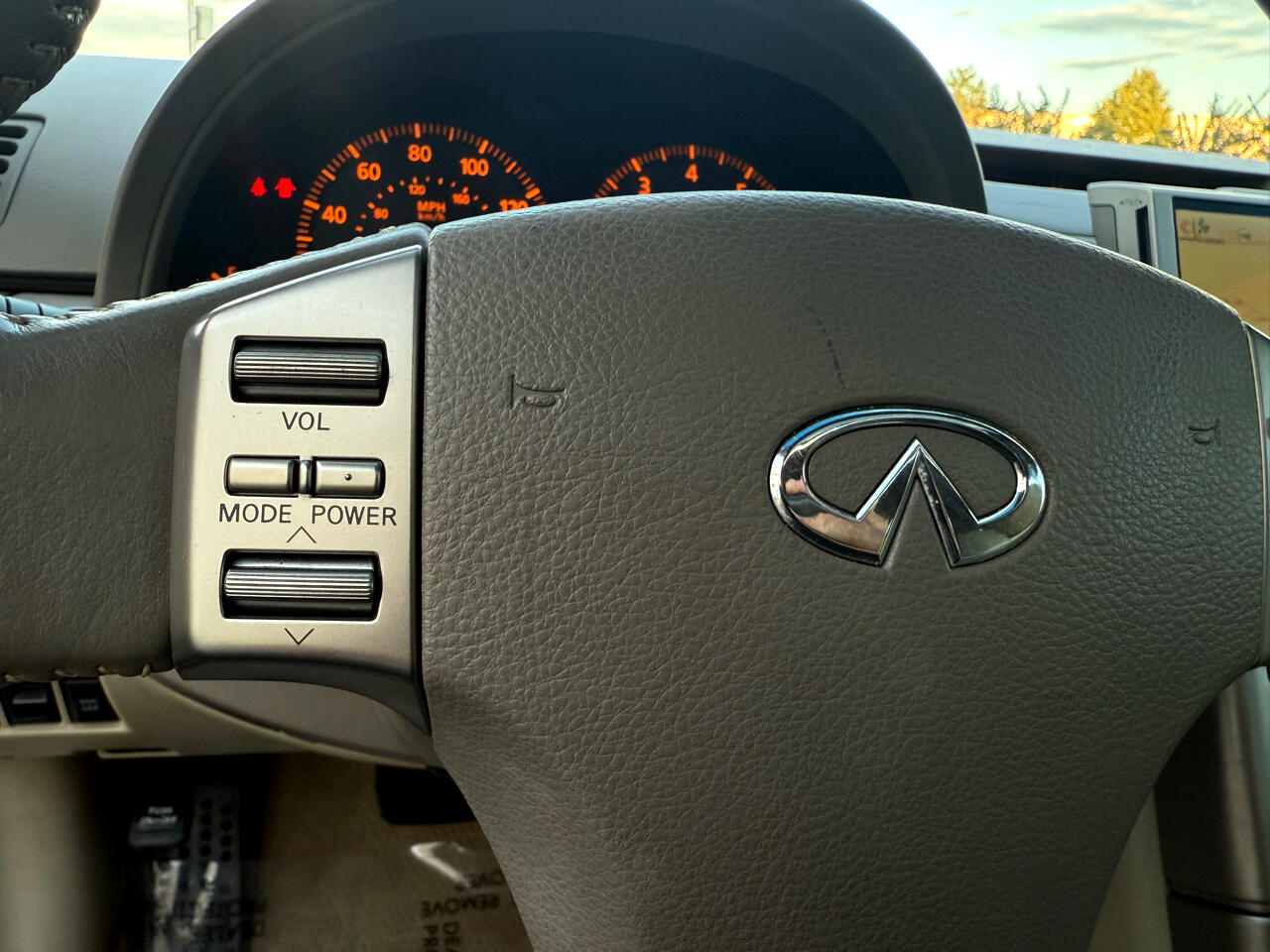 2004 Infiniti G35 Coupe photo 27