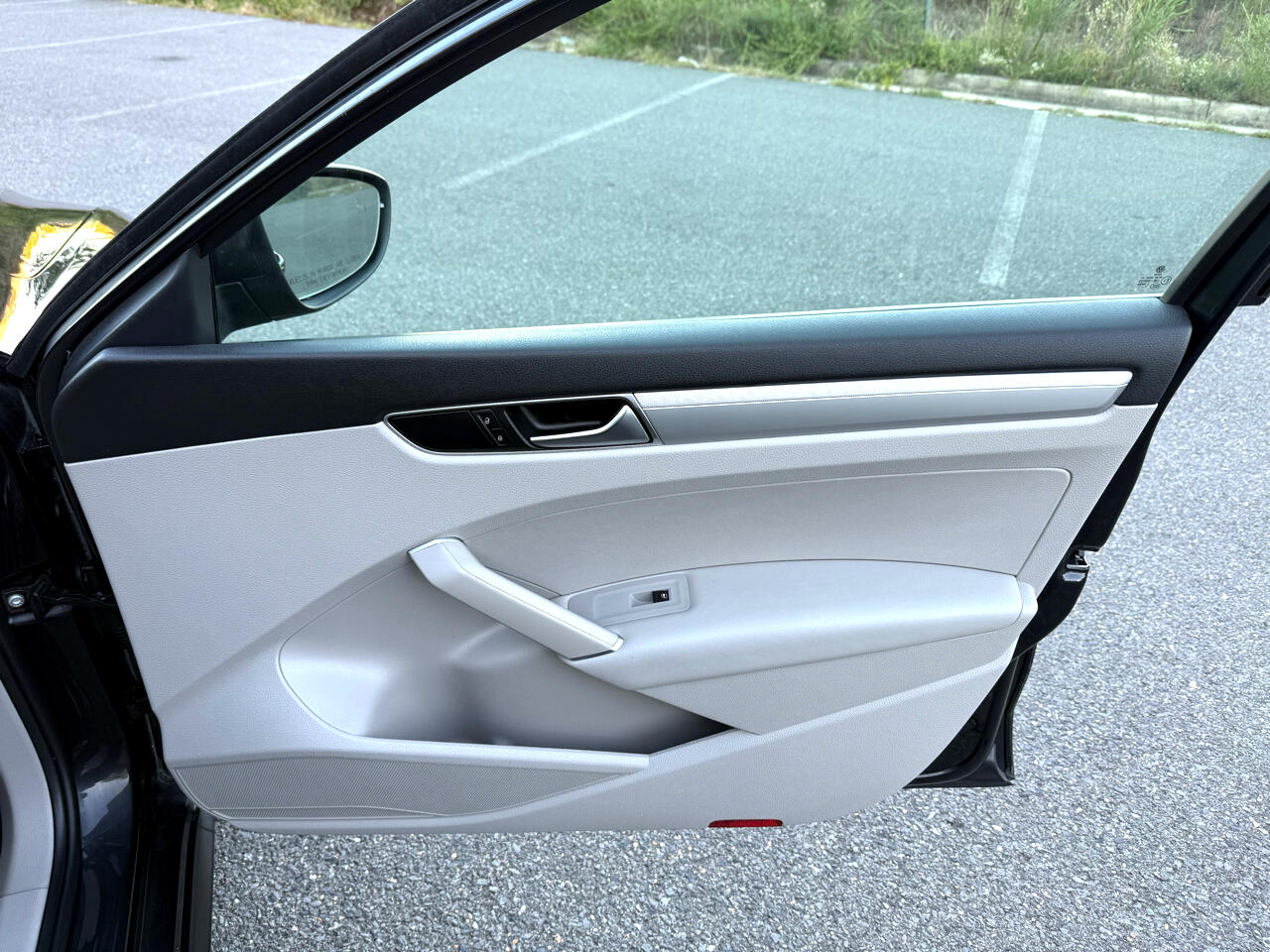 2018 Volkswagen Passat 2.0T S photo 20