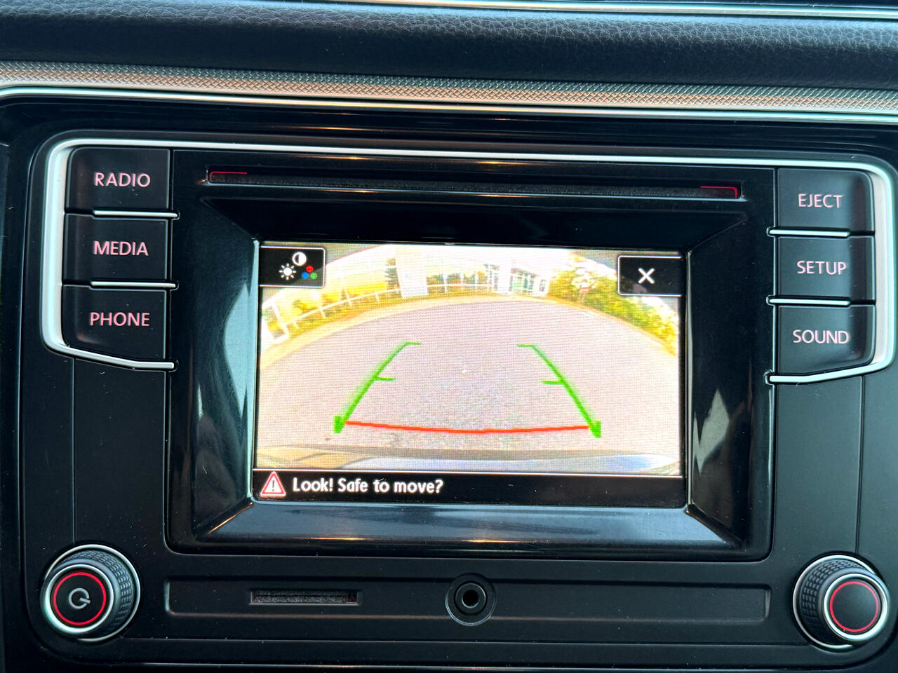 2018 Volkswagen Passat 2.0T S photo 35
