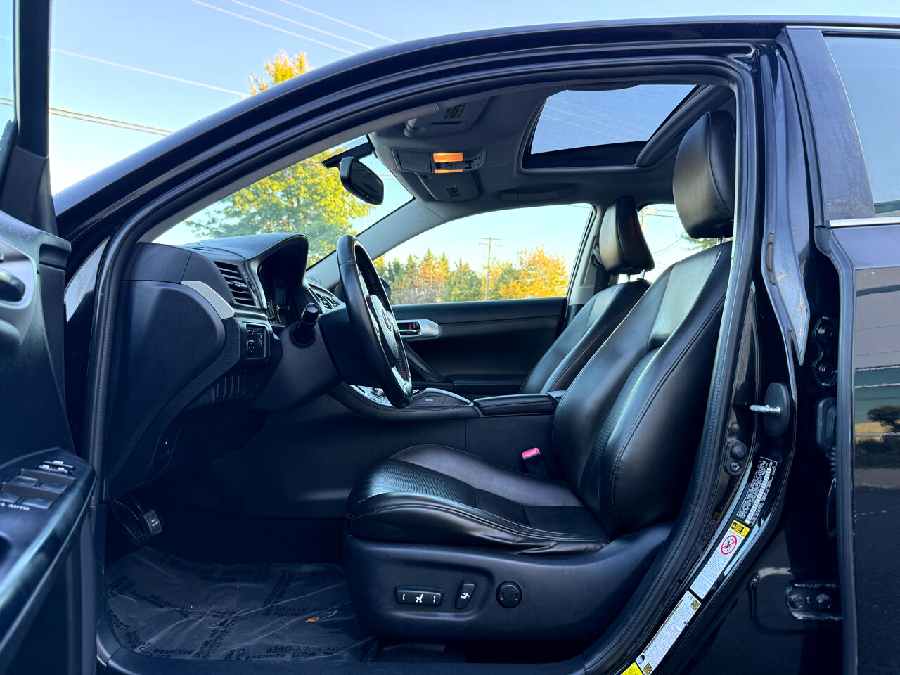 2013 Lexus CT 200h photo 11