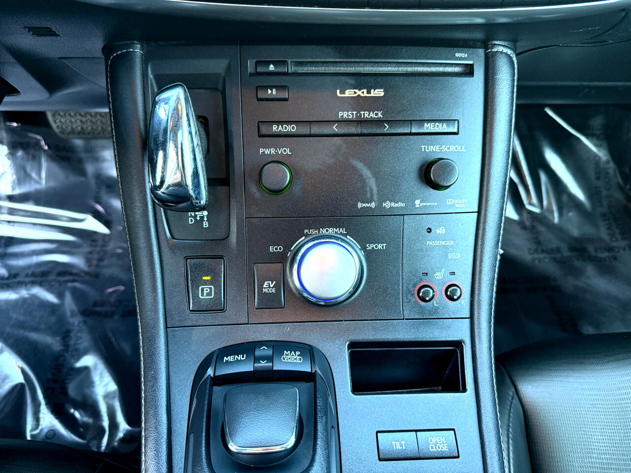 2013 Lexus CT 200h photo 25