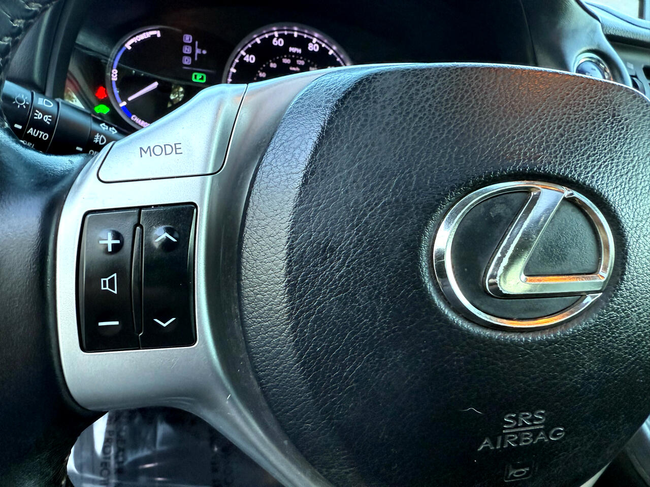 2013 Lexus CT 200h photo 32
