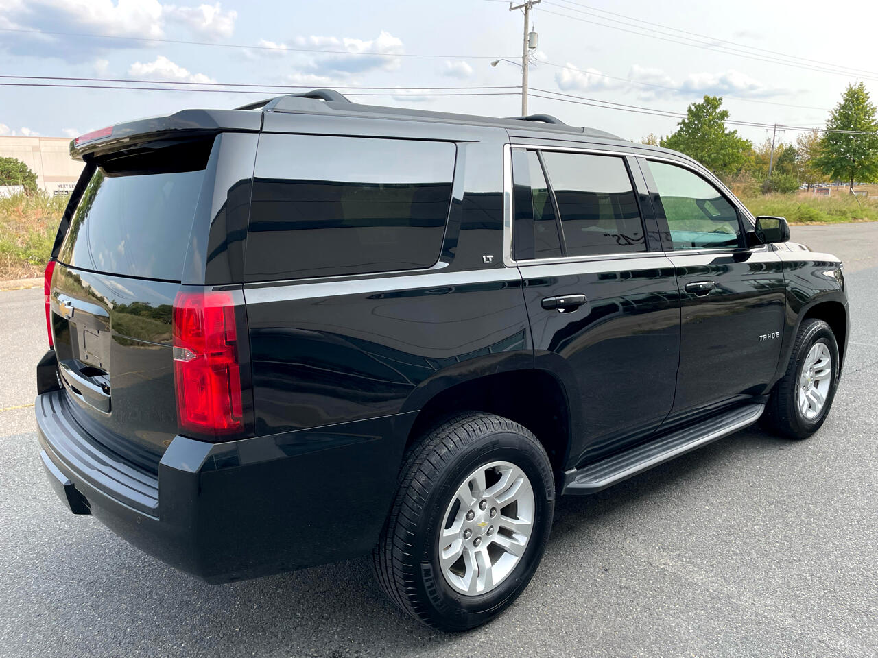 2016 Chevrolet Tahoe LT photo 4