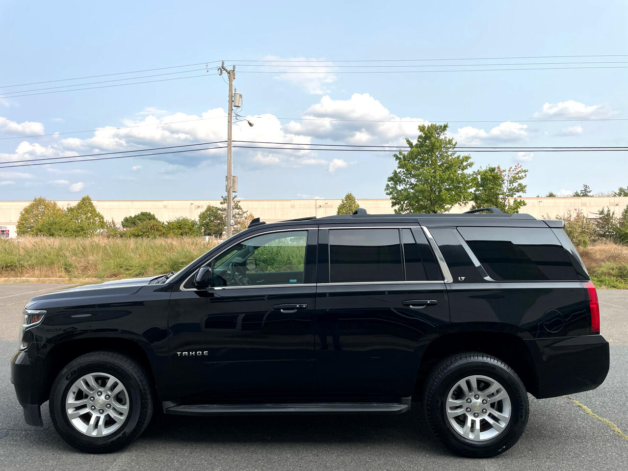 2016 Chevrolet Tahoe LT photo 8