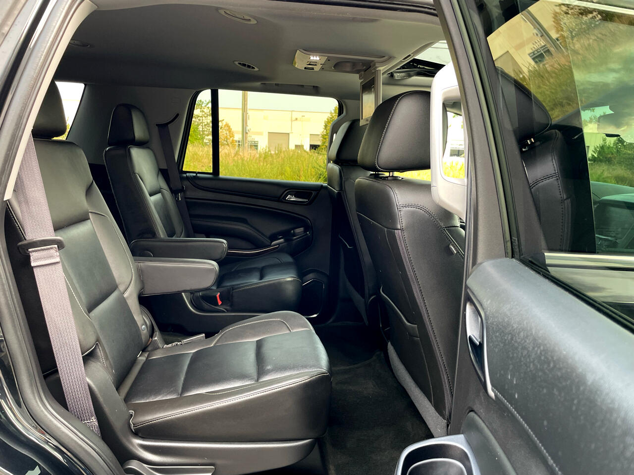 2016 Chevrolet Tahoe LT photo 17