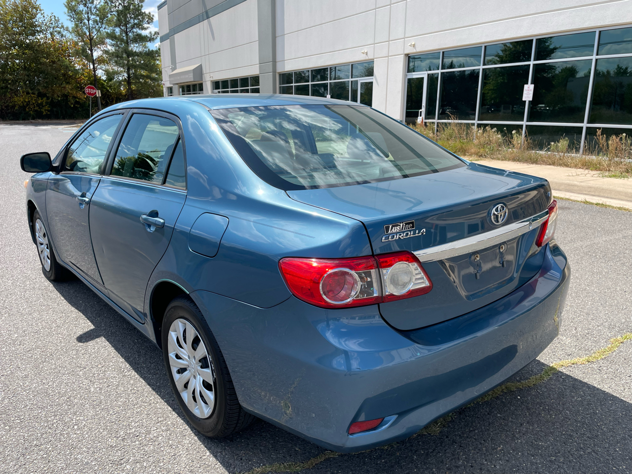 2013 Toyota Corolla LE Special Edition photo 3