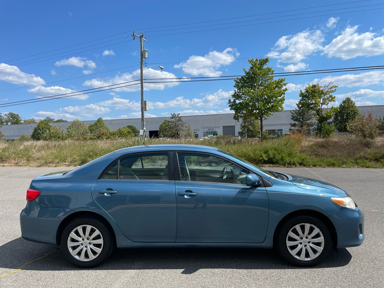 Toyota Corolla 4dr Sdn Auto LE Special Edition (Natl) 2013 Toyota Corolla 4dr Sdn Auto LE Special Edition (Natl) 2013