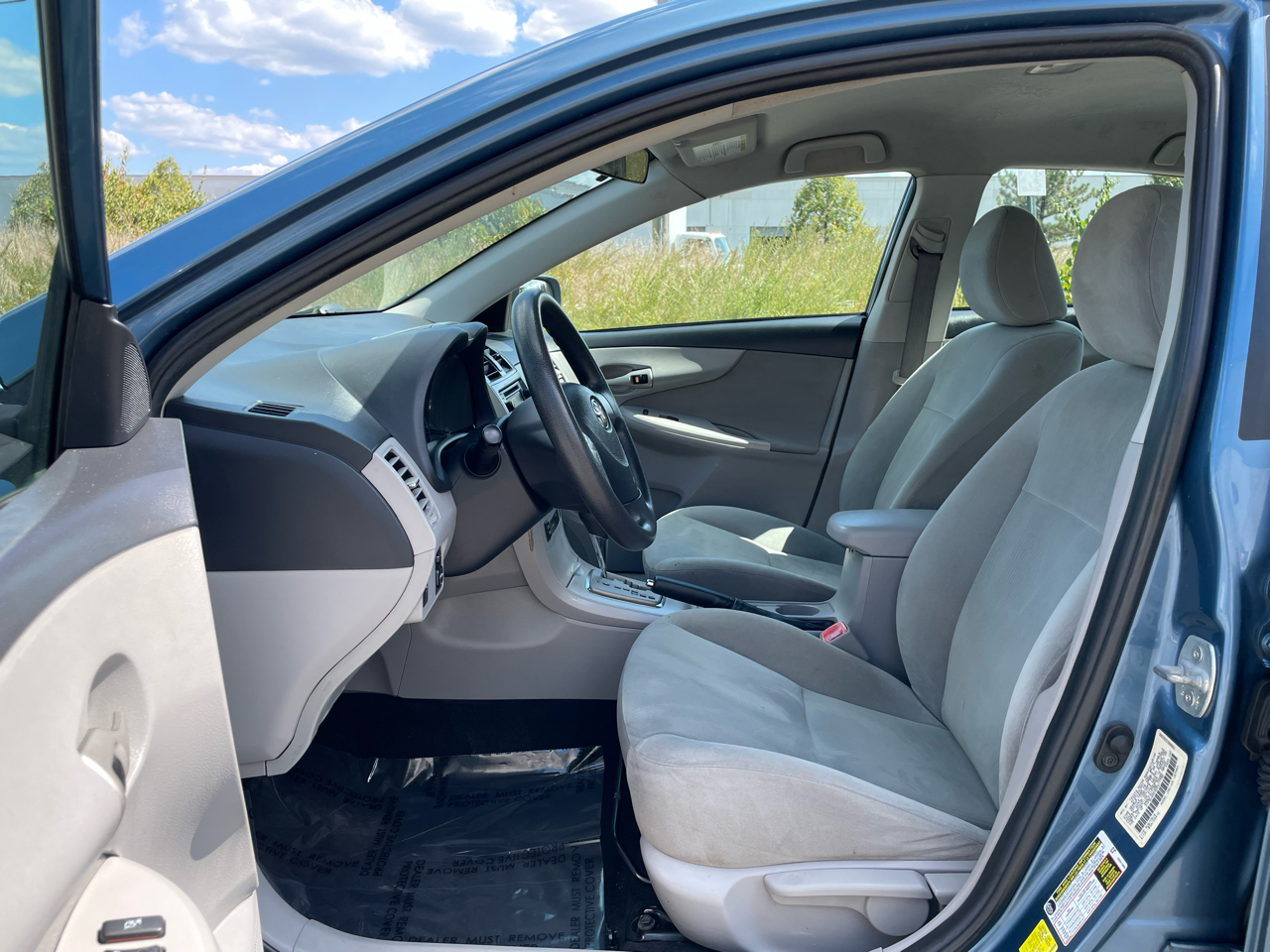 Toyota Corolla 4dr Sdn Auto LE Special Edition (Natl) 2013 Toyota Corolla 4dr Sdn Auto LE Special Edition (Natl) 2013