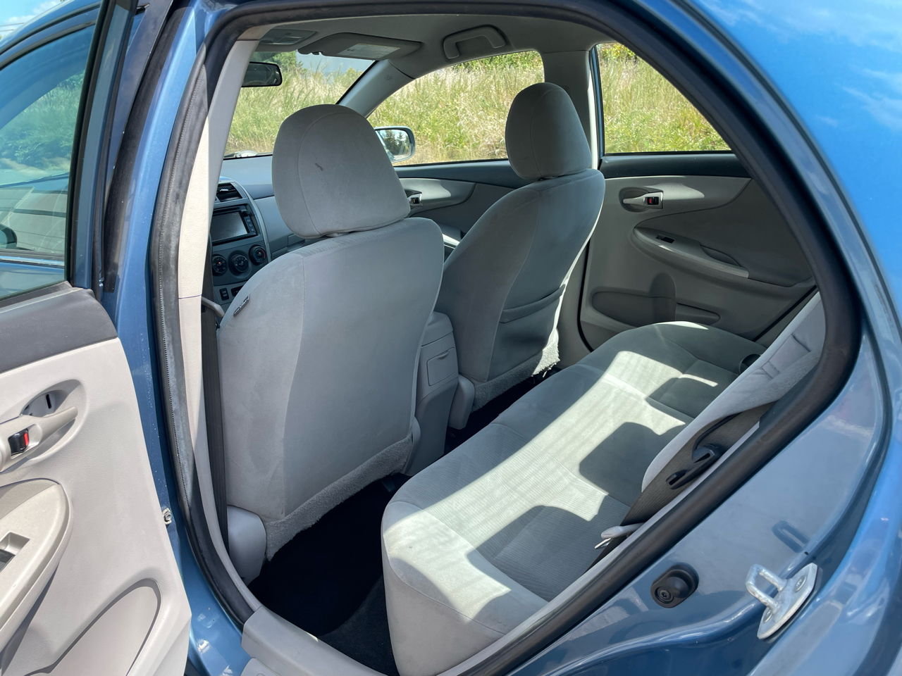 Toyota Corolla 4dr Sdn Auto LE Special Edition (Natl) 2013 Toyota Corolla 4dr Sdn Auto LE Special Edition (Natl) 2013