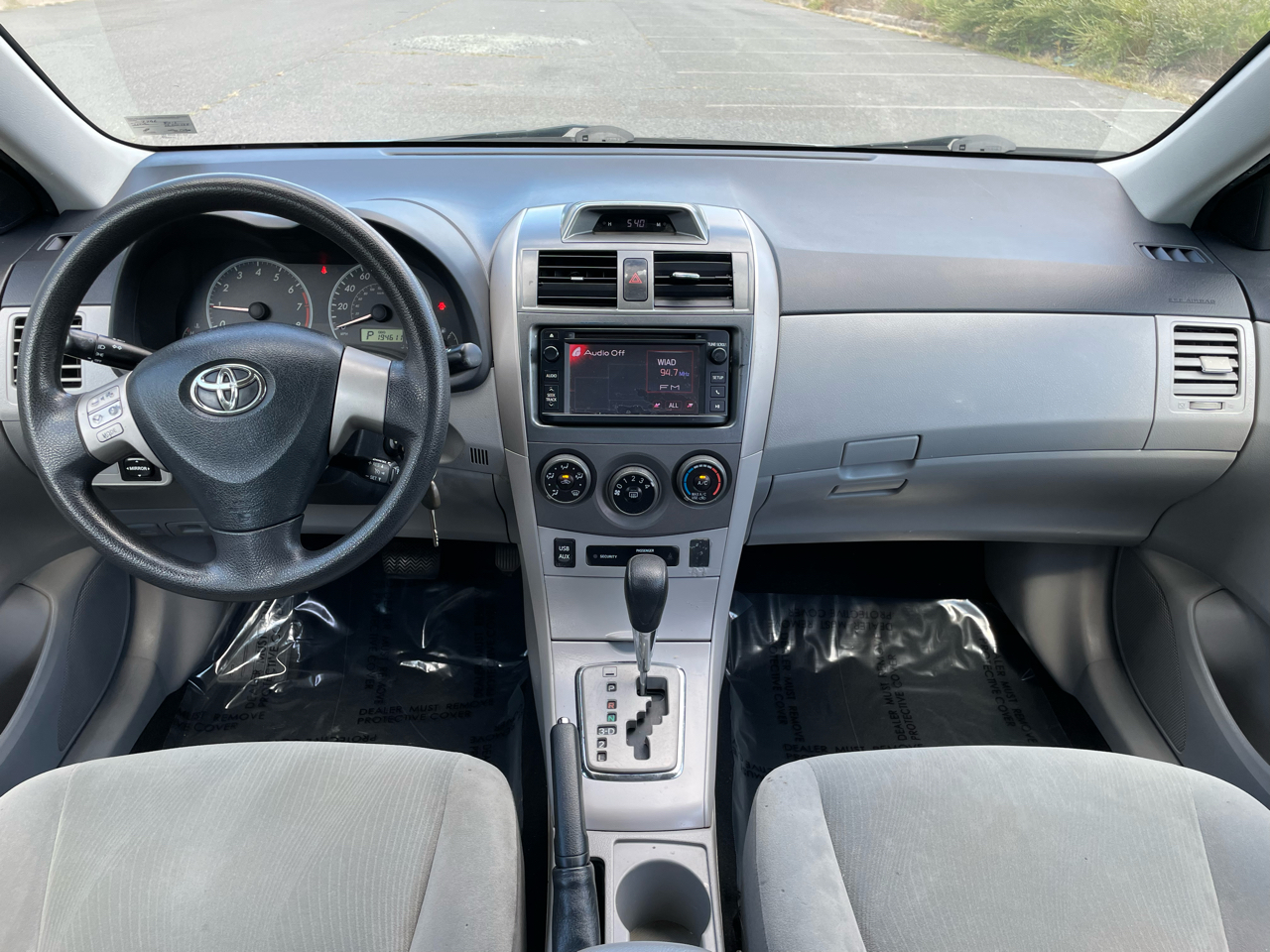 2013 Toyota Corolla LE Special Edition photo 4