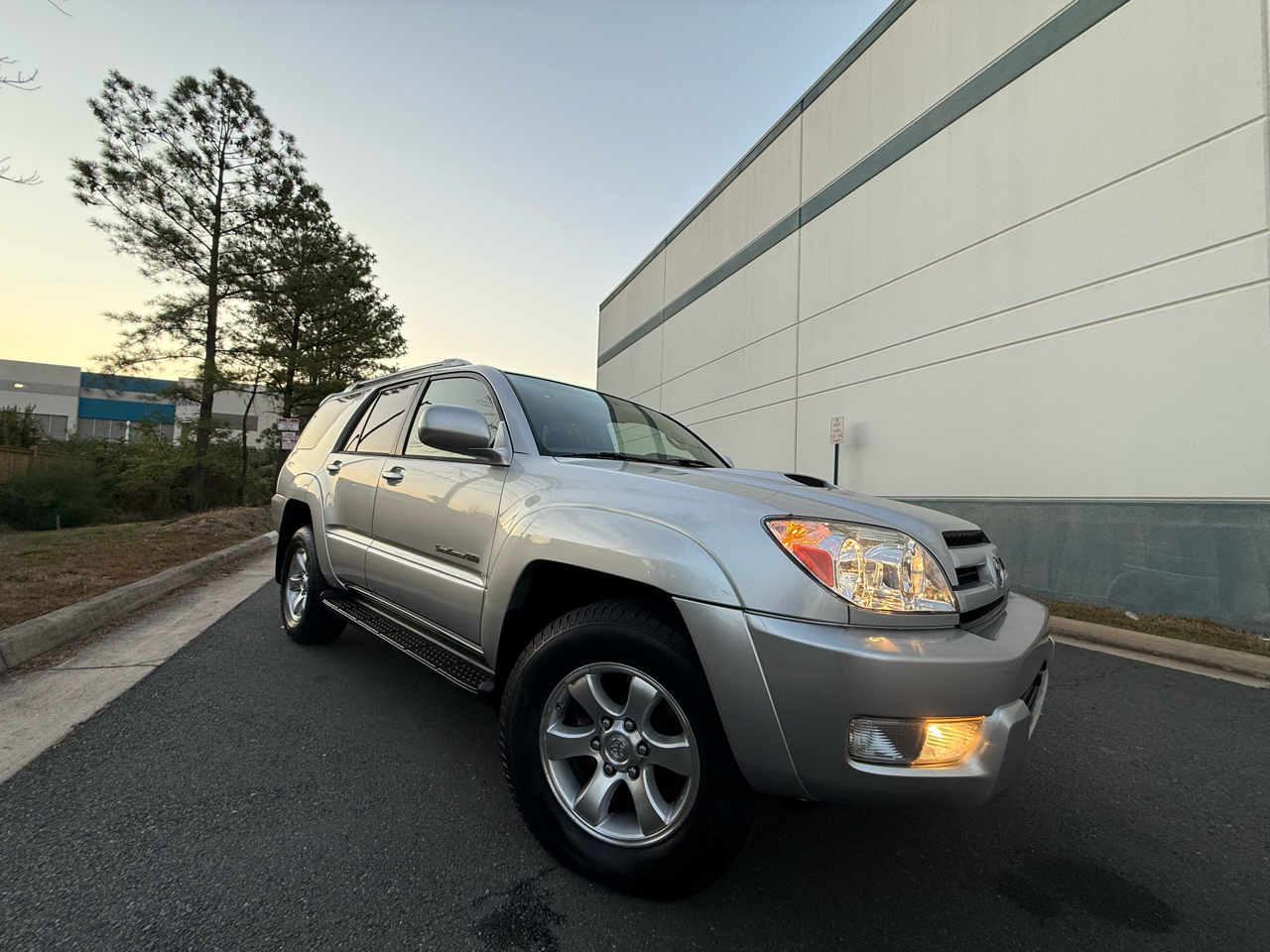 2005 Toyota 4Runner SR5 V6 4WD photo 6