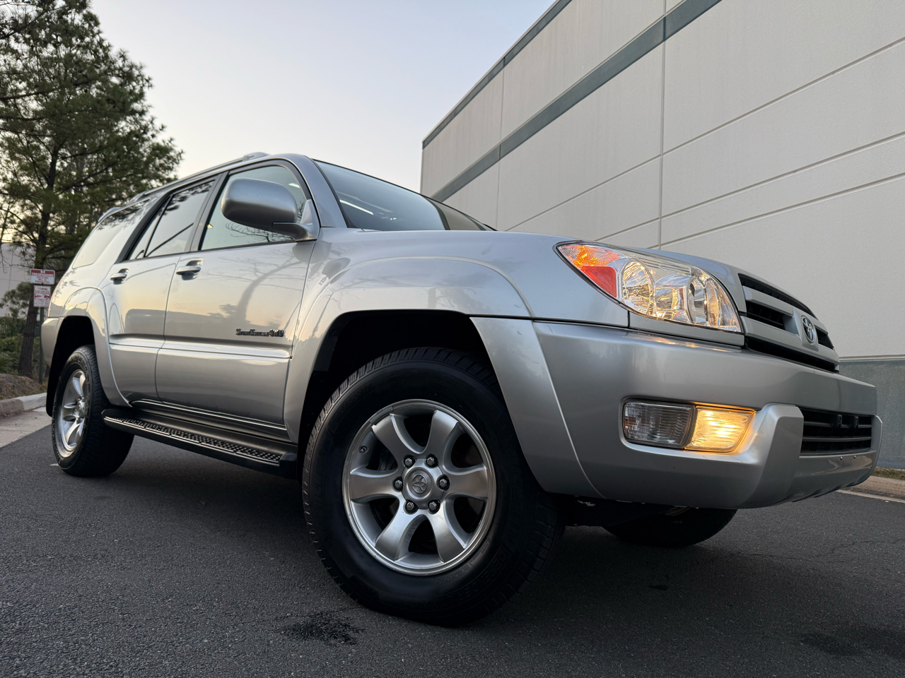 2005 Toyota 4Runner SR5 V6 4WD photo 7