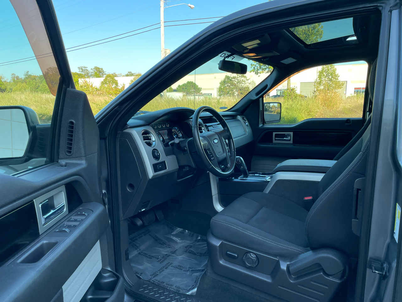 2011 Ford F-150 FX4 photo 12