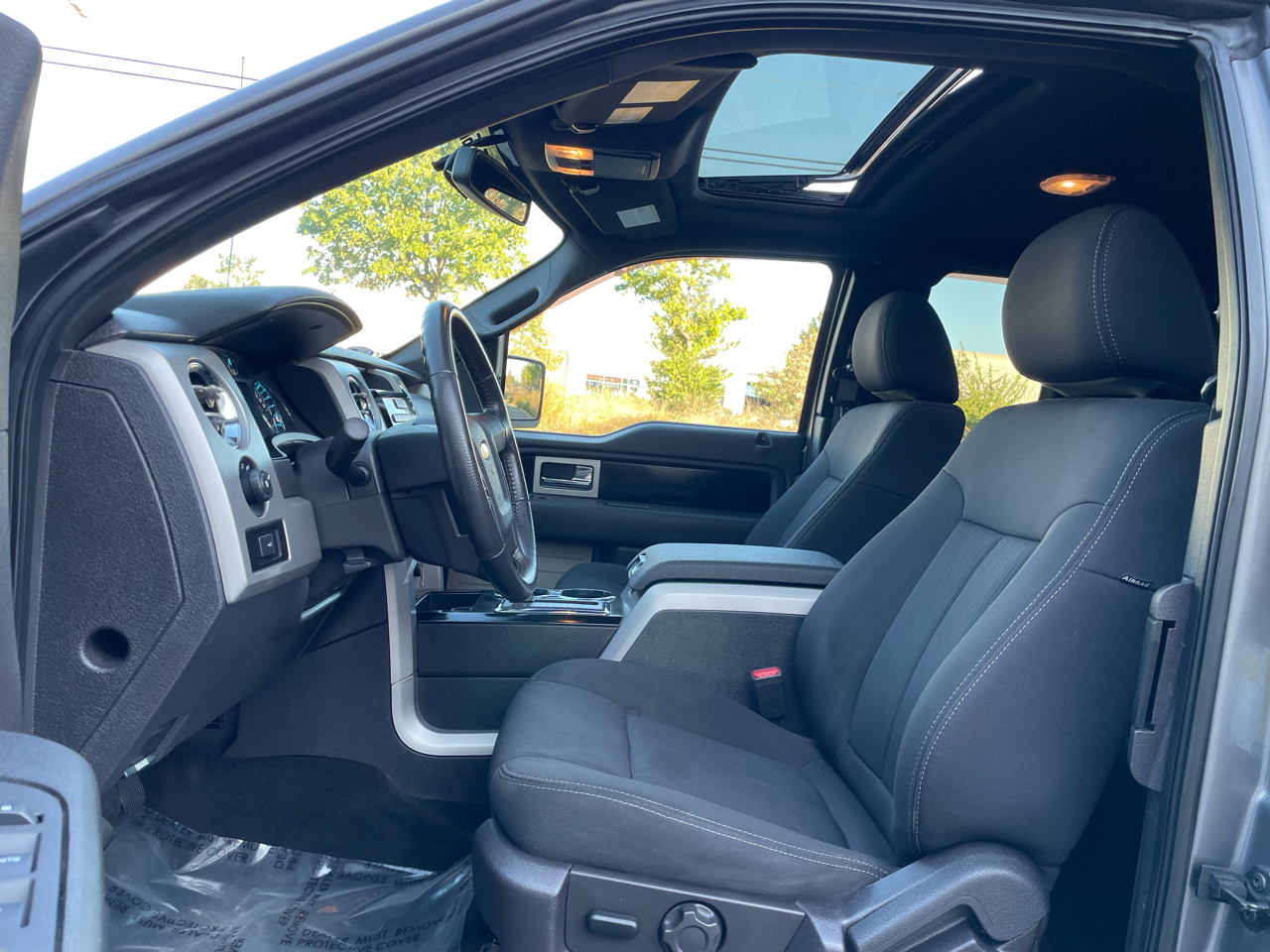 2011 Ford F-150 FX4 photo 13
