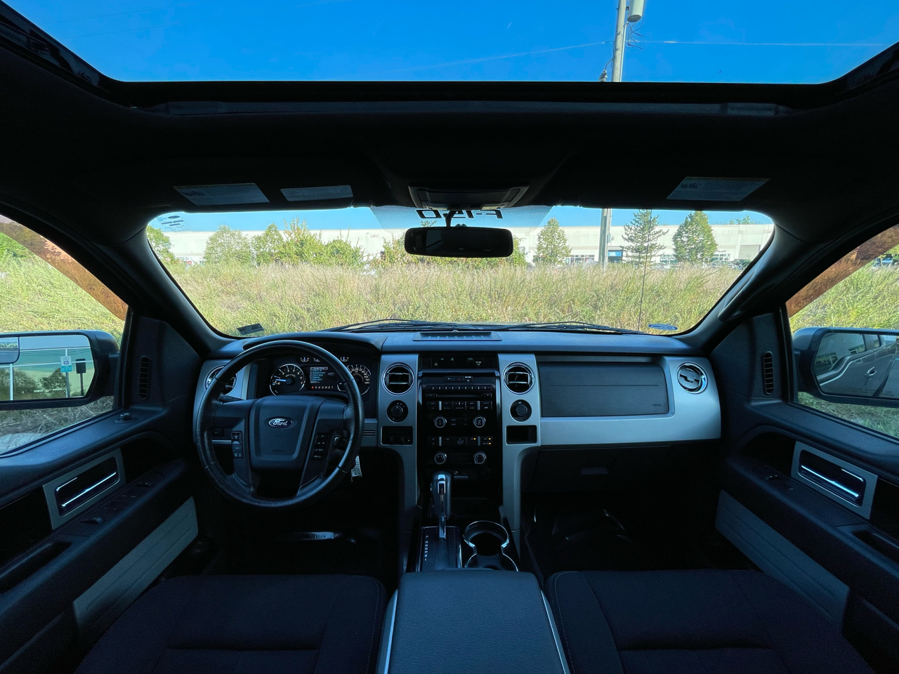 2011 Ford F-150 FX4 photo 3