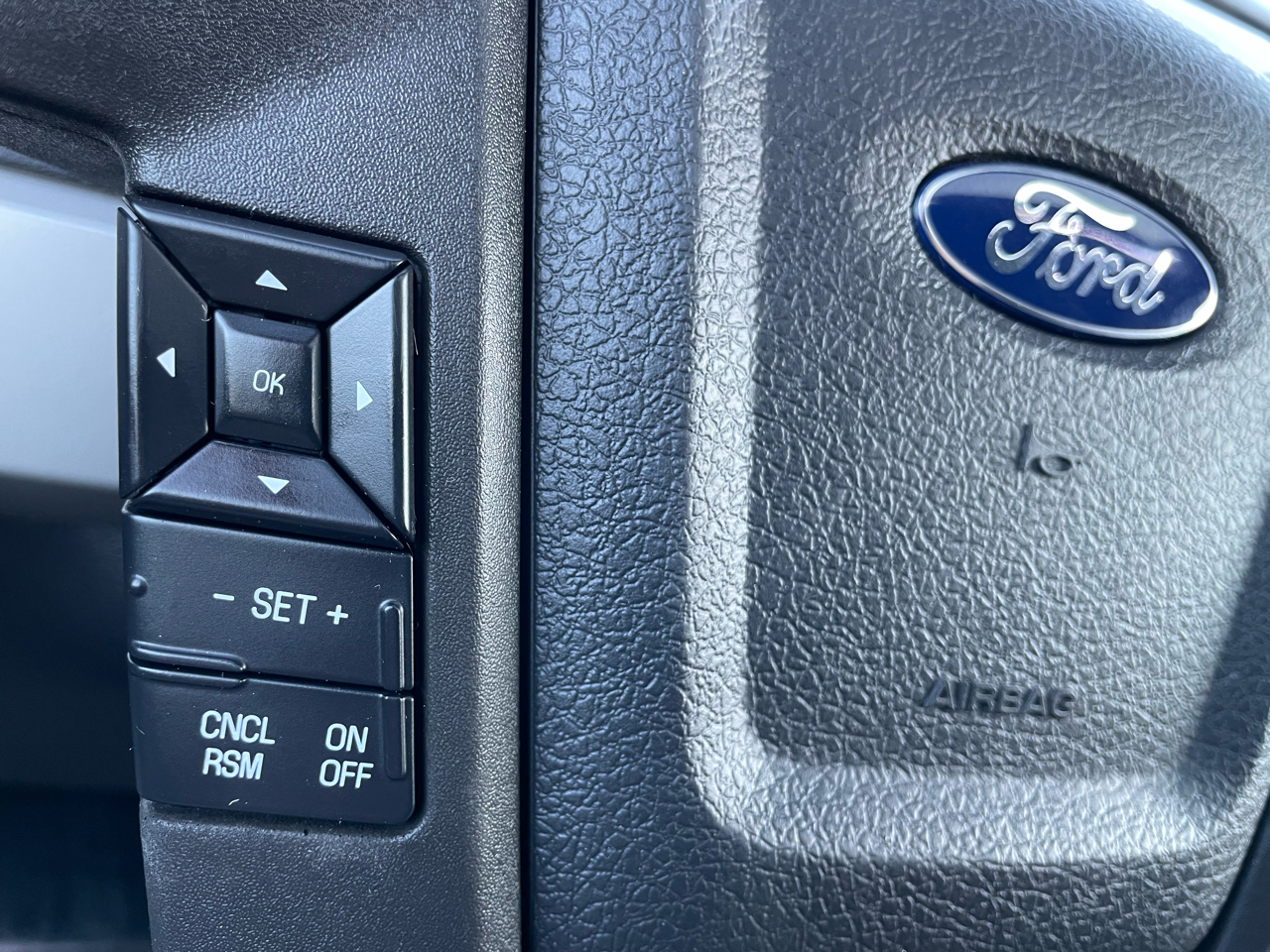 2011 Ford F-150 FX4 photo 27