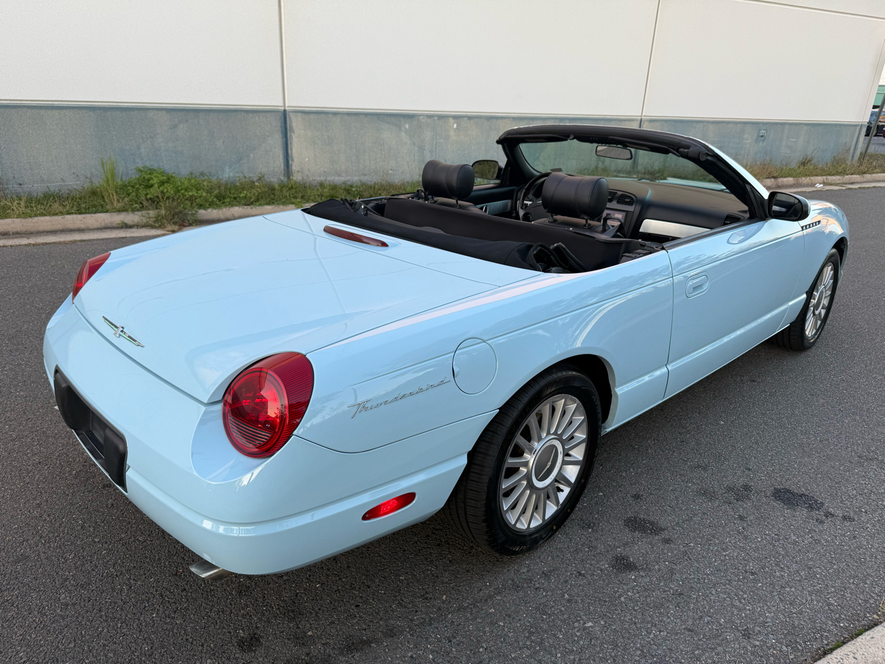 2004 Ford Thunderbird Premium photo 15