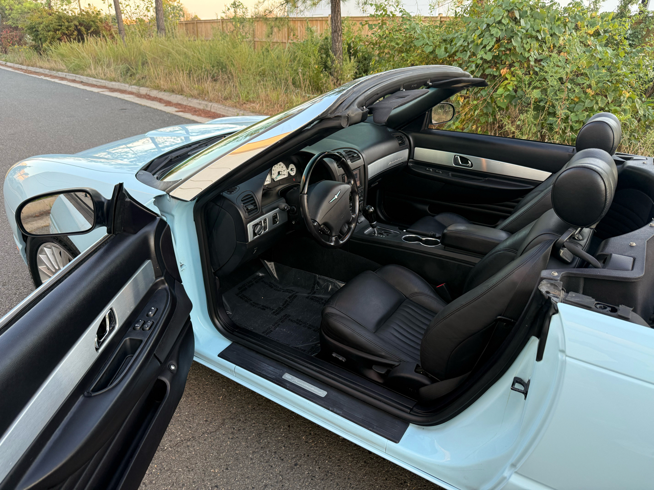 2004 Ford Thunderbird Premium photo 4