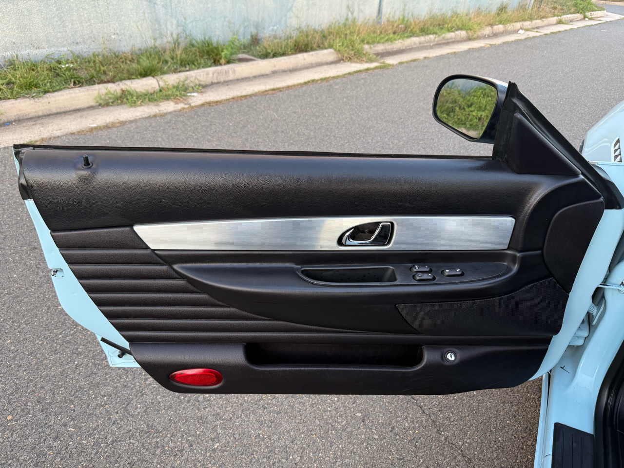 2004 Ford Thunderbird Premium photo 24