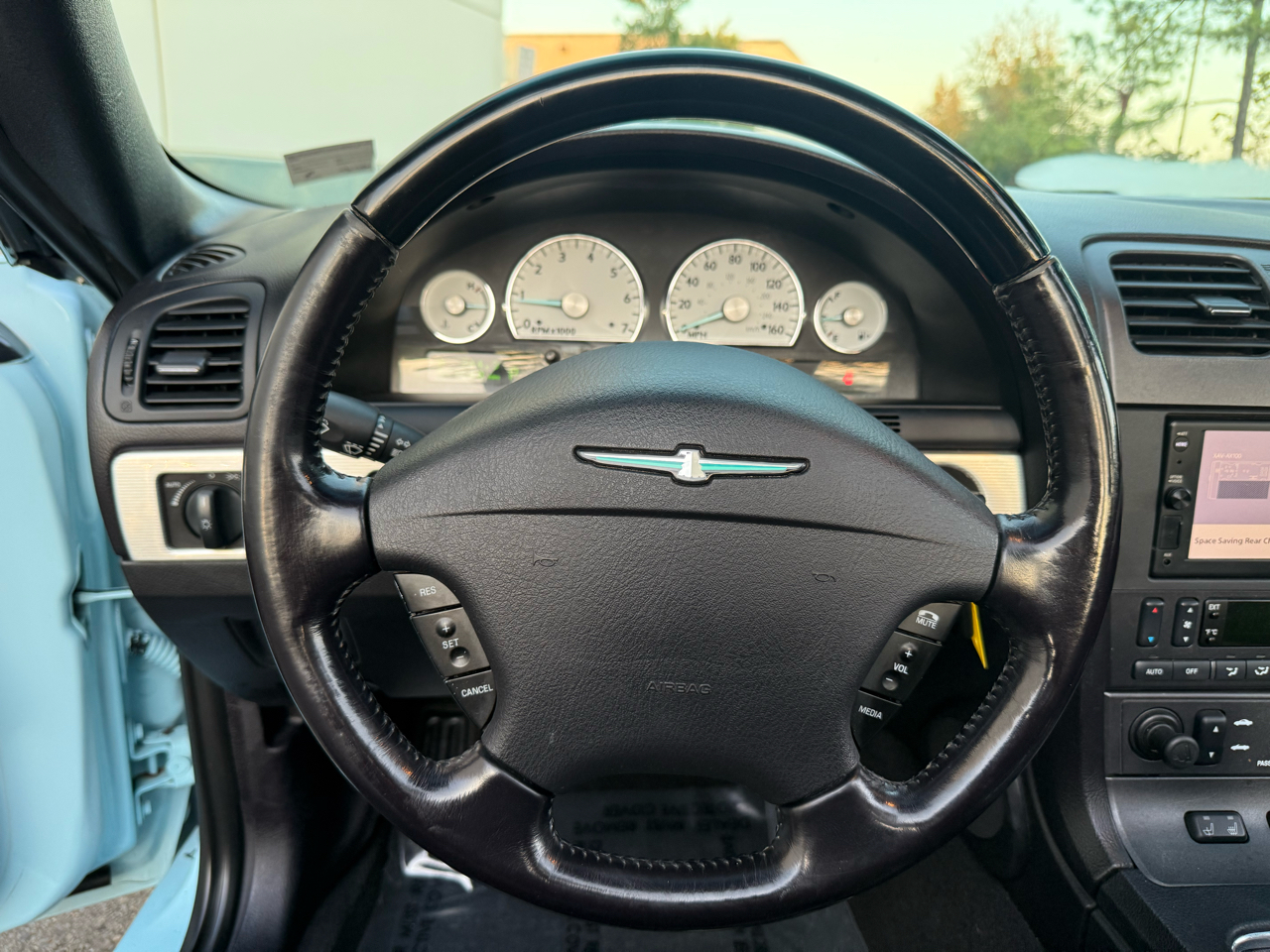 2004 Ford Thunderbird Premium photo 35