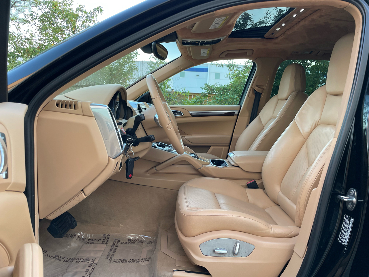 2012 Porsche Cayenne photo 3