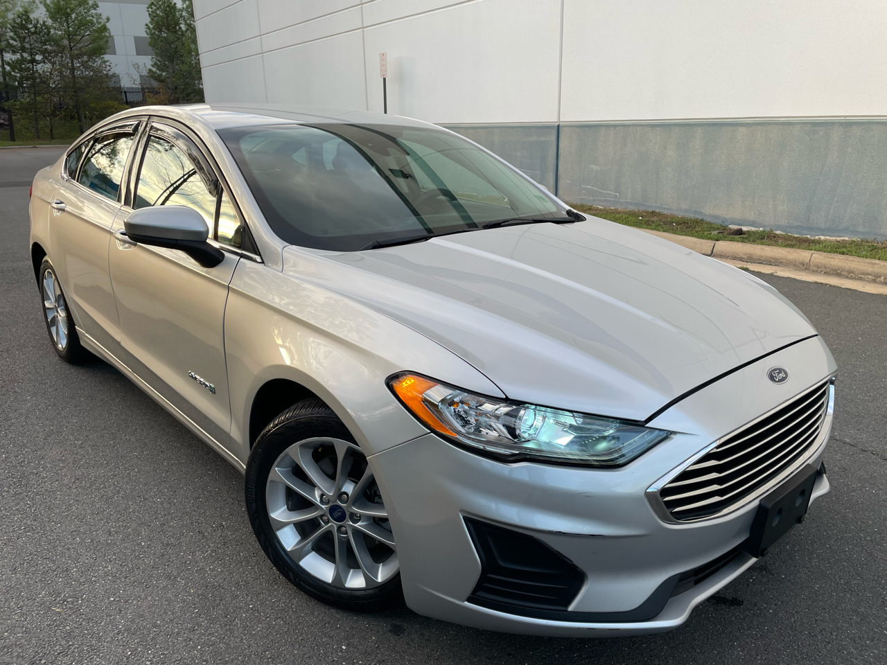 2019 Ford Fusion Hybrid SE FWD