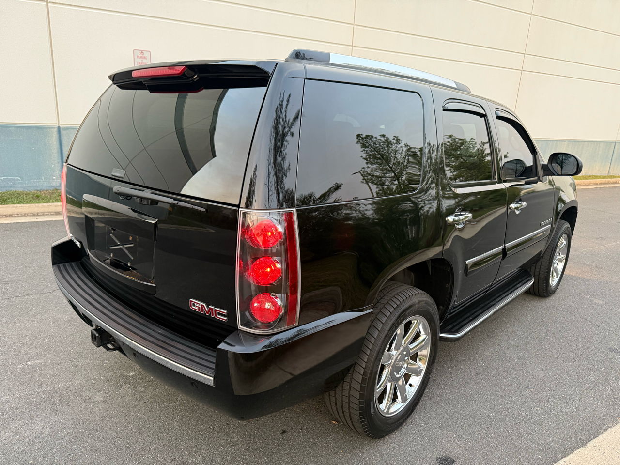 2007 Gmc Yukon Denali photo 3