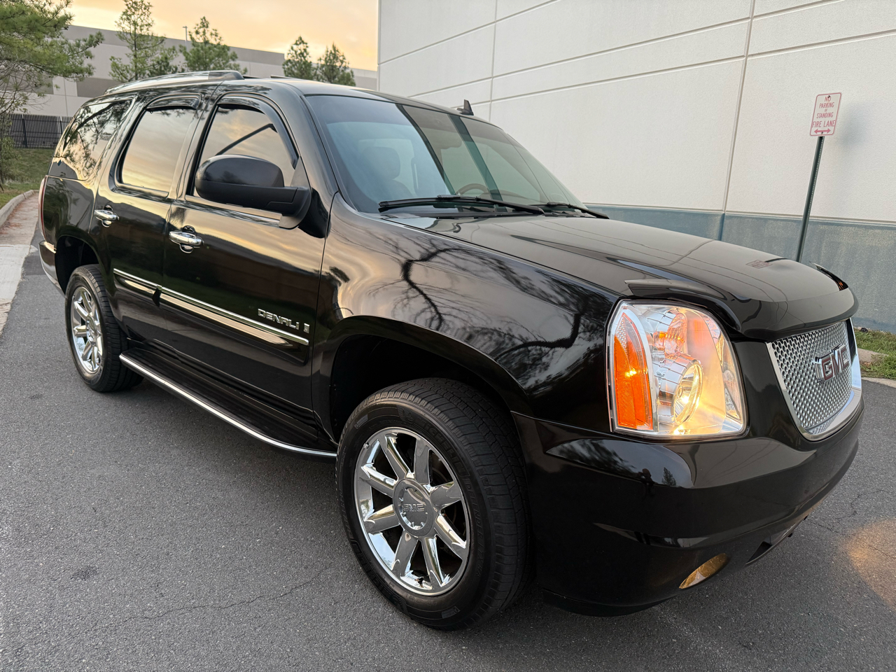 GMC Yukon Denali AWD 4dr 2007 GMC Yukon Denali AWD 4dr 2007