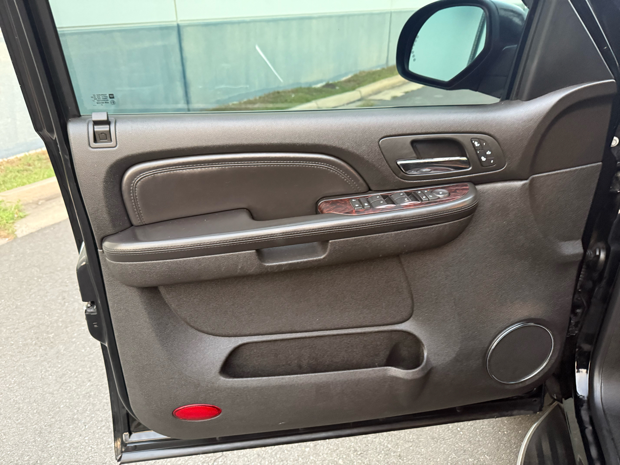 GMC Yukon Denali AWD 4dr 2007 GMC Yukon Denali AWD 4dr 2007