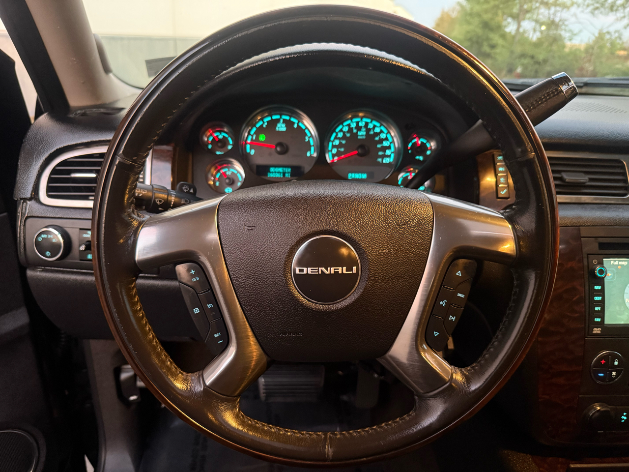 GMC Yukon Denali AWD 4dr 2007 GMC Yukon Denali AWD 4dr 2007