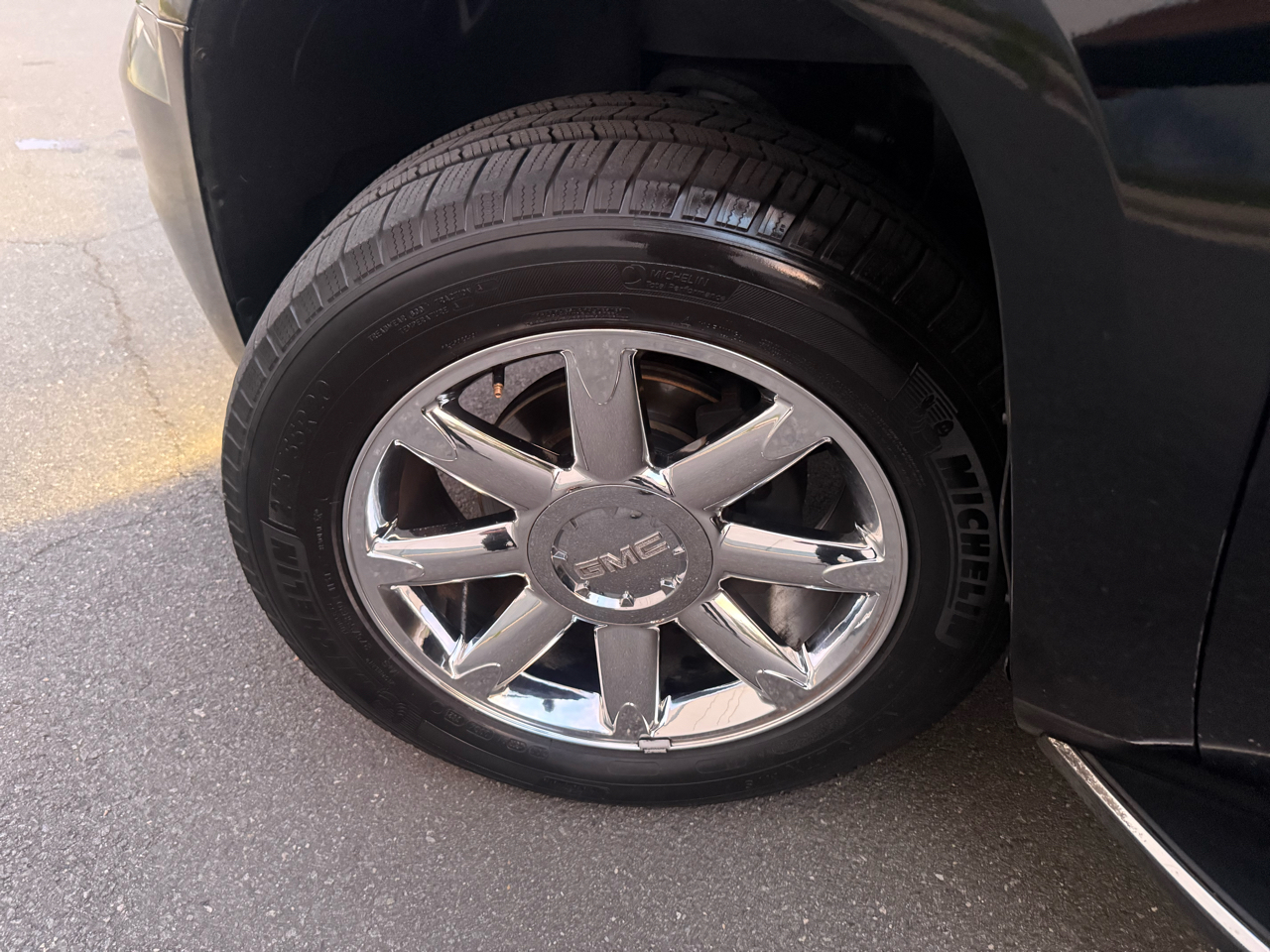 GMC Yukon Denali AWD 4dr 2007 GMC Yukon Denali AWD 4dr 2007