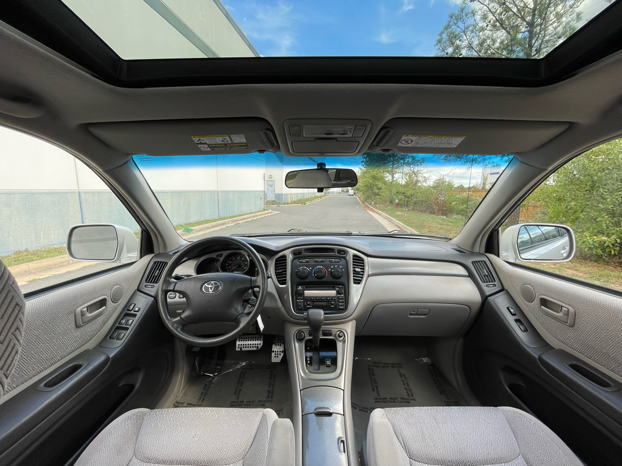 2003 Toyota Highlander photo 2