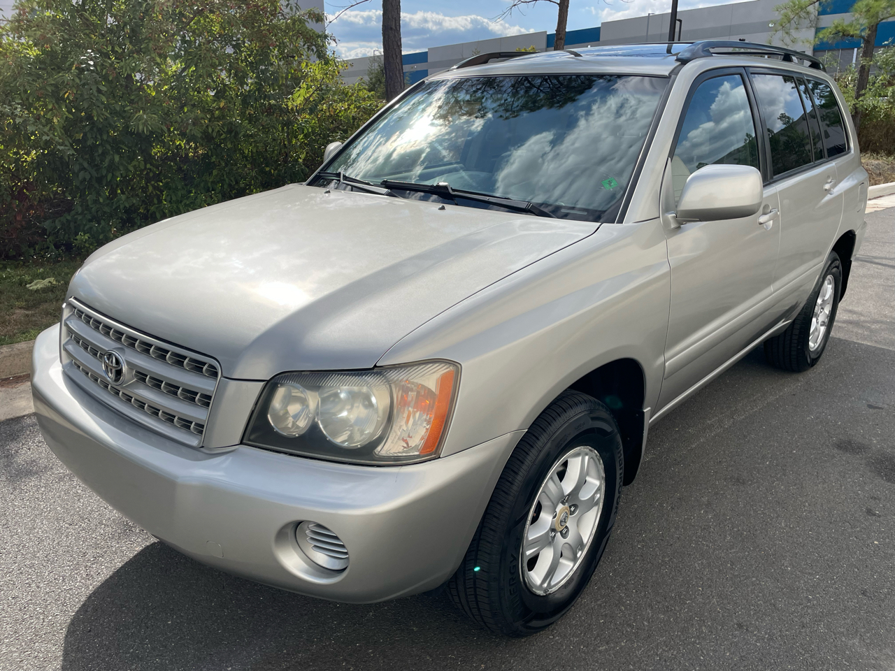 2003 Toyota Highlander photo 3
