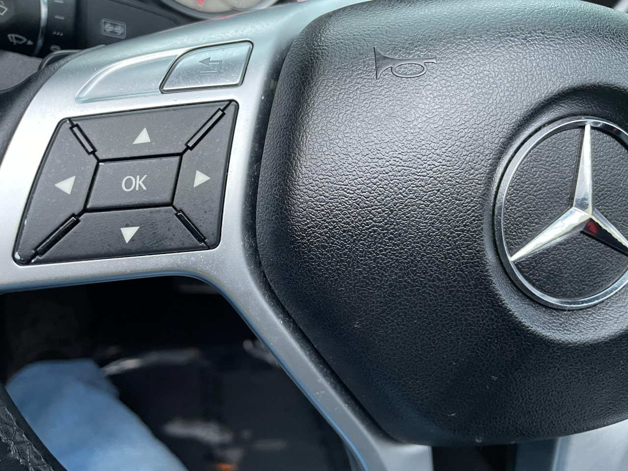 Mercedes-Benz SLK-Class 2dr Roadster SLK 250 2013 Mercedes-Benz SLK-Class 2dr Roadster SLK 250 2013