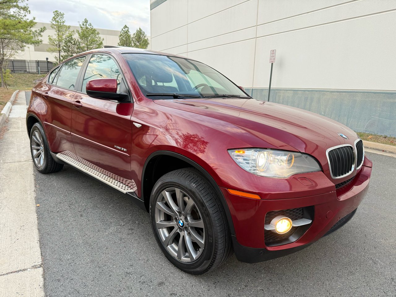 BMW X6 AWD 4dr 35i 2011 BMW X6 AWD 4dr 35i 2011