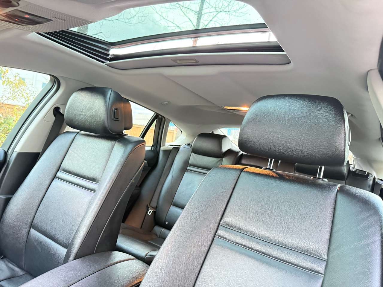 BMW X6 AWD 4dr 35i 2011 BMW X6 AWD 4dr 35i 2011