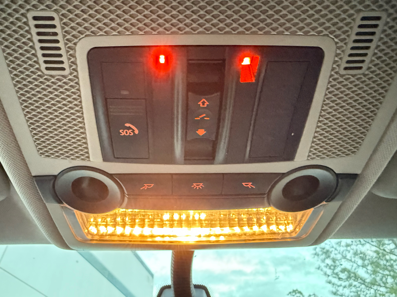 BMW X6 AWD 4dr 35i 2011 BMW X6 AWD 4dr 35i 2011