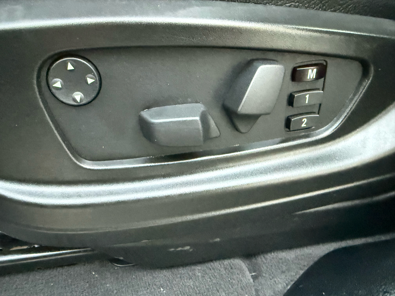 BMW X6 AWD 4dr 35i 2011 BMW X6 AWD 4dr 35i 2011