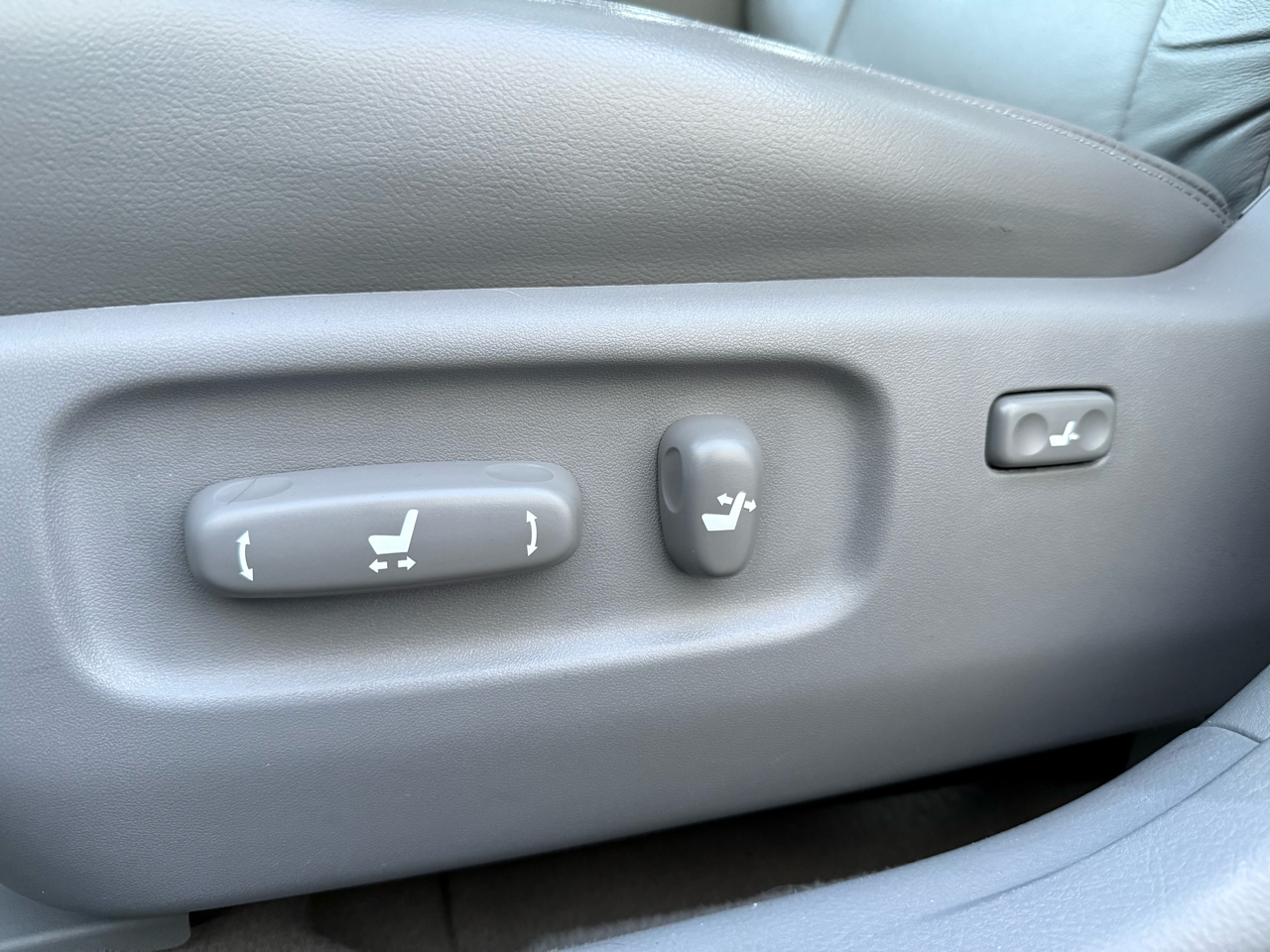 Toyota Avalon 4dr Sdn Touring (Natl) 2006 Toyota Avalon 4dr Sdn Touring (Natl) 2006