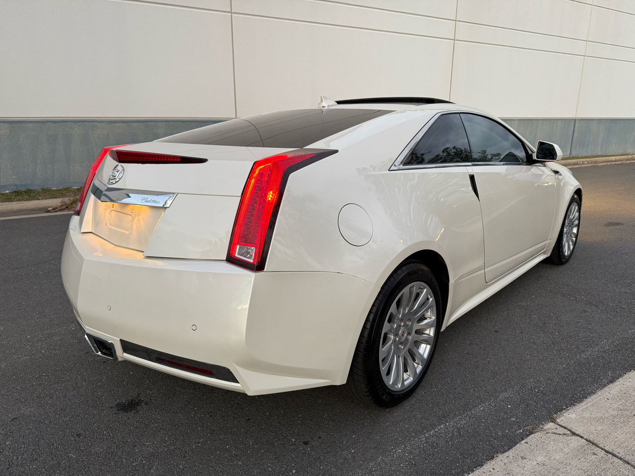 Cadillac CTS Coupe 2dr Cpe Premium RWD 2014 Cadillac CTS Coupe 2dr Cpe Premium RWD 2014