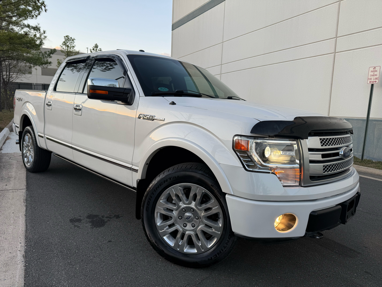 2014 Ford F-150 4WD SuperCrew 145" Platinum